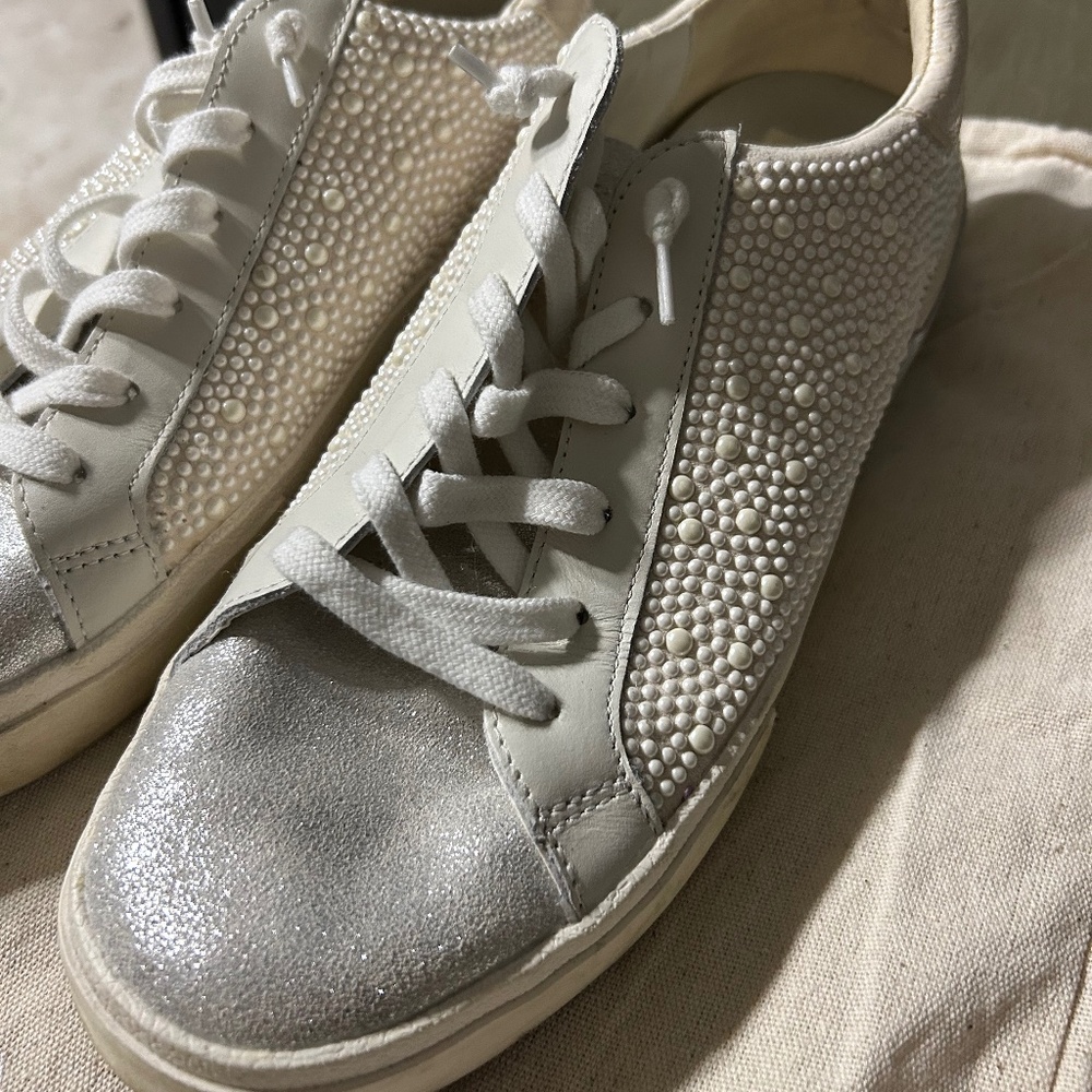 Dolce Vita Pearl Sneakers